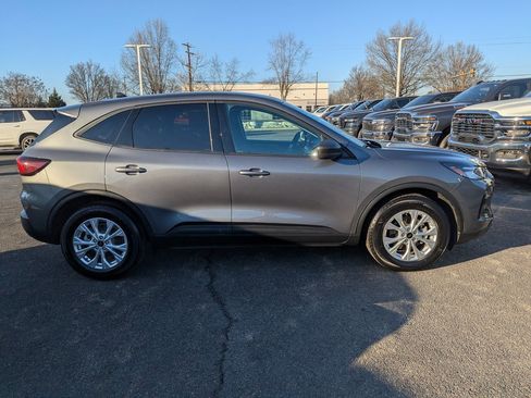 Used 2025 Ford Escape Active image 9