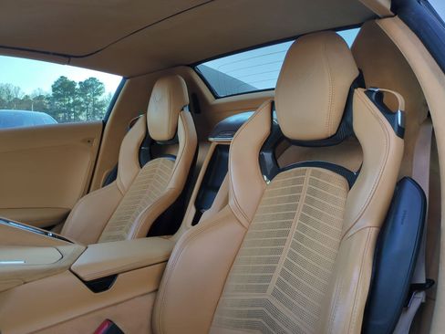 Used 2021 Chevrolet Corvette Stingray Premium Conv w/ Z51 Performance Package image 16