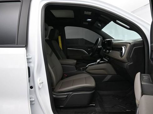 Used 2024 Chevrolet Colorado ZR2 w/ ZR2 Bison Edition image 44