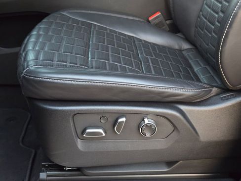 Used 2023 Cadillac Escalade V image 25