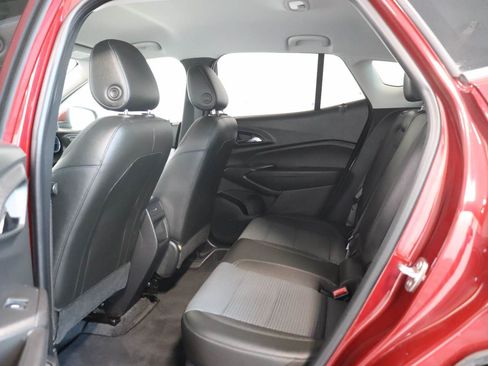 Used 2024 Chevrolet Trax LT w/ Driver Confidence Package FWD image 15