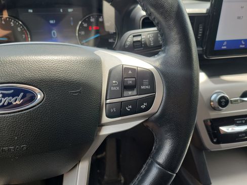 Used 2023 Ford Explorer XLT w/ Equipment Group 202A AWD/4WD image 24