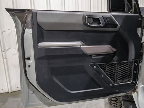 Used 2023 Ford Bronco Black Diamond image 44