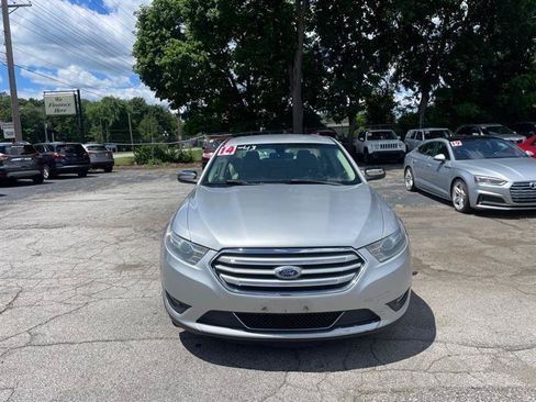 Used 2014 Ford Taurus Limited FWD image 2