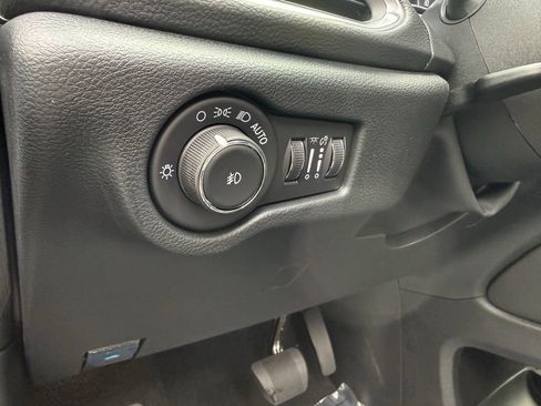 New 2026 Chrysler Pacifica Limited w/ S Appearance Package image 34