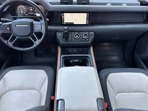 Certified 2023 Land Rover Defender 110 X-Dynamic SE AWD/4WD image 14