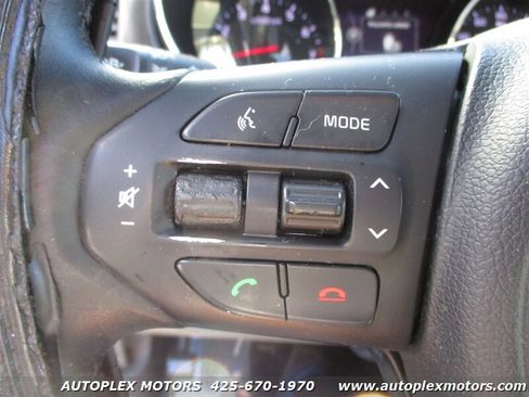 Used 2016 Kia Sedona LX w/ LX Essentials Premium Package image 28