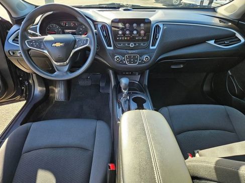 Used 2023 Chevrolet Malibu LT FWD image 25