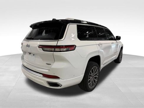 Used 2024 Jeep Grand Cherokee L Summit AWD/4WD image 5