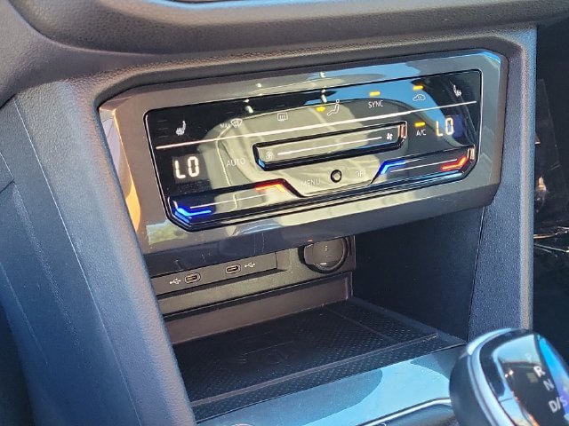 Certified 2023 Volkswagen Tiguan SE R-Line FWD image 26
