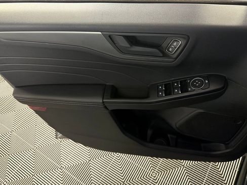 Used 2025 Ford Escape Active FWD image 22