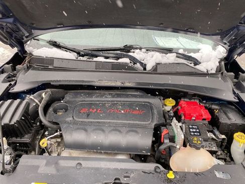 Used 2020 Jeep Compass Limited image 28