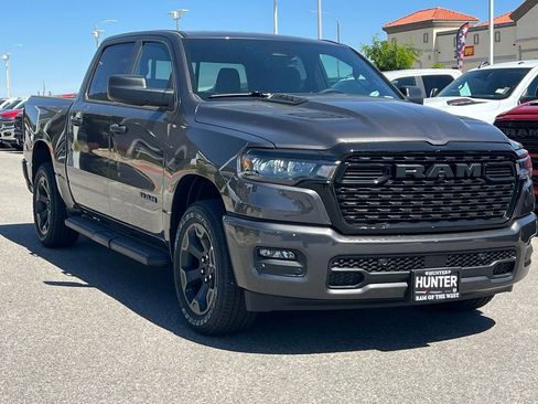 New 2026 RAM 1500 Express AWD/4WD image 9