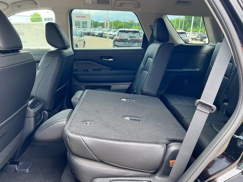 New 2026 Nissan Pathfinder SL AWD/4WD image 5