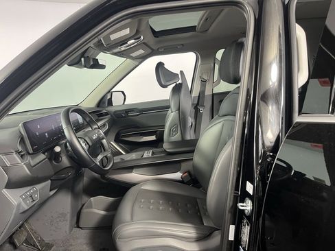 Used 2024 Kia EV9 Wind image 22