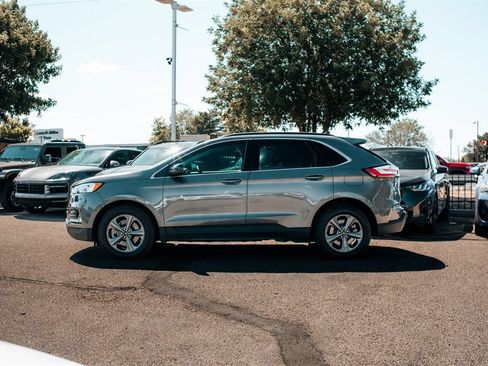 Used 2022 Ford Edge SEL w/ Sport Appearance Package AWD/4WD image 4
