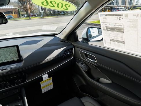 New 2026 Nissan Rogue Platinum image 10