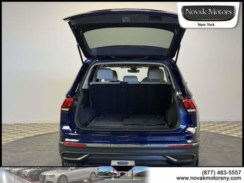 Used 2023 Volkswagen Tiguan SE AWD/4WD image 5