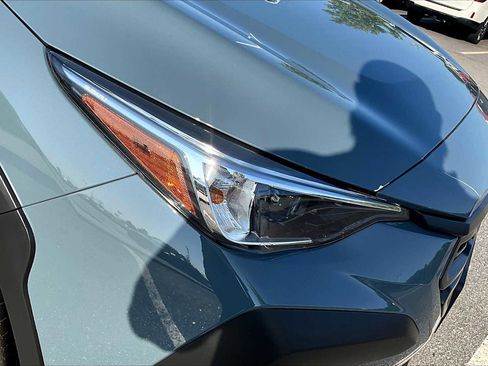 Used 2025 Subaru Crosstrek 2.0i image 14