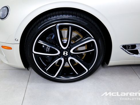Used 2020 Bentley Continental GT AWD/4WD image 30