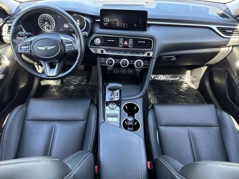 Used 2023 Genesis G70 2.0T image 8