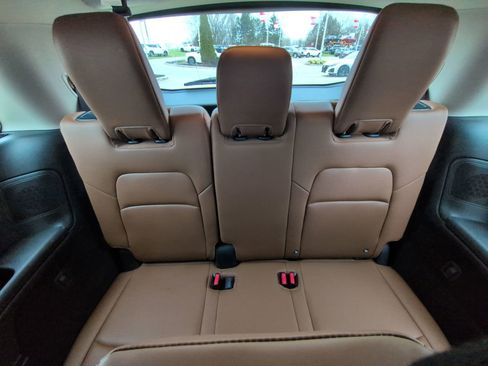 Certified 2024 Nissan Pathfinder Platinum w/ Cargo Package image 32