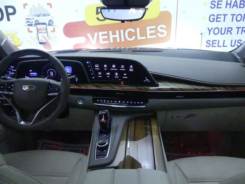 Used 2022 Cadillac Escalade ESV Premium Luxury Platinum w/ Heavy-Duty Trailer Package AWD/4WD image 9
