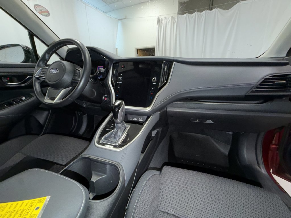 Used 2024 Subaru Outback Premium AWD/4WD image 19