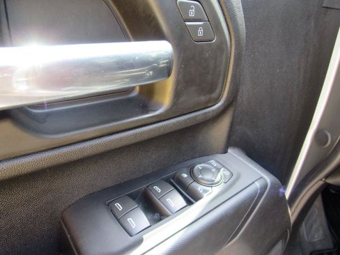 Used 2025 Chevrolet Silverado 2500 Custom w/ Custom Value Package AWD/4WD image 21