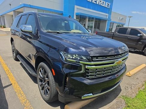 Used 2023 Chevrolet Tahoe Premier RWD image 2