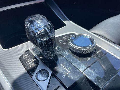 Used 2022 BMW X5 xDrive40i w/ M Sport Package image 8