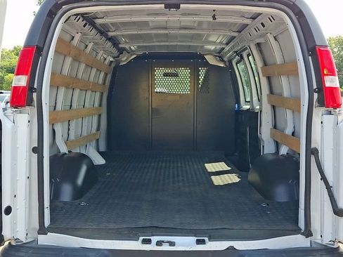 Used 2024 GMC Savana 2500 w/ Driver Convenience Package RWD image 31