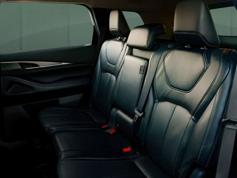 Used 2023 INFINITI QX60 Luxe image 20