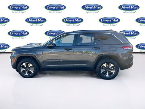 Used 2023 Jeep Grand Cherokee 4WD 4xe image 5