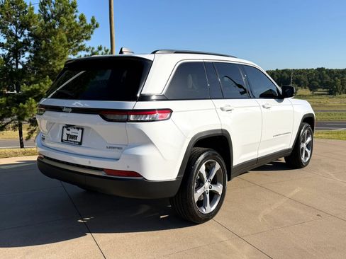 Used 2026 Jeep Grand Cherokee Limited RWD image 6