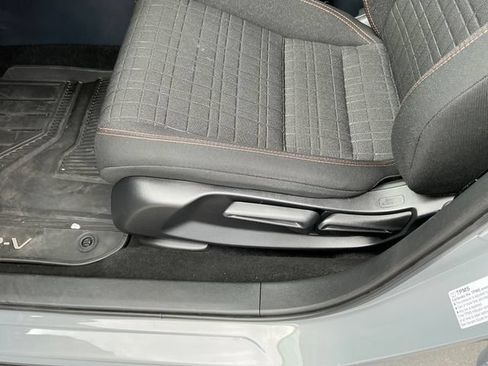 Used 2025 Honda HR-V Sport image 19