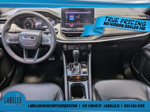 Used 2024 Jeep Compass Latitude AWD/4WD image 12
