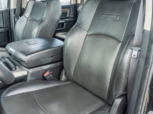 Used 2016 RAM 1500 Laramie w/ Convenience Group image 19