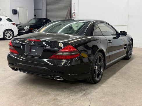 Used 2011 Mercedes-Benz SL 550 image 27
