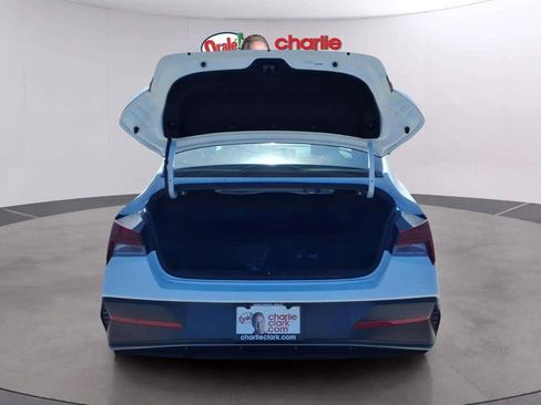 New 2026 Hyundai Elantra Limited FWD image 14