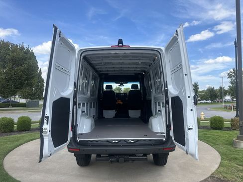 New 2025 Mercedes-Benz Sprinter 2500 image 7