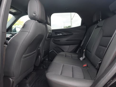 Used 2022 Chevrolet TrailBlazer RS FWD image 12