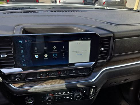 Used 2024 Chevrolet Silverado 1500 LT AWD/4WD image 19