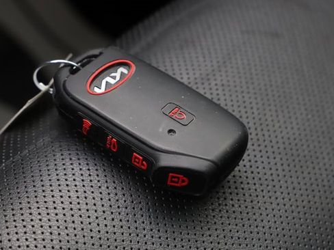 Used 2023 Kia Sorento SX image 40