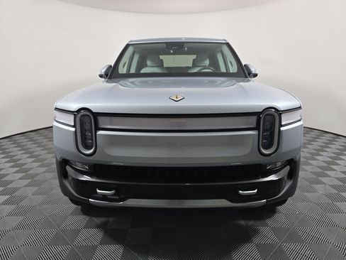 Used 2024 Rivian R1T Adventure Dual AWD/4WD image 8