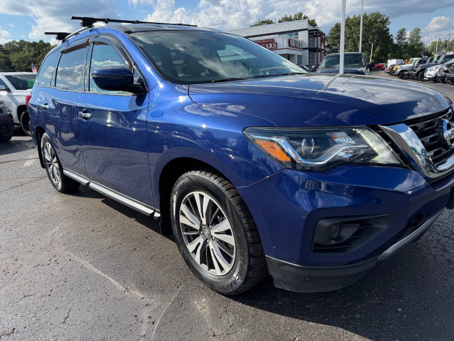 Used 2017 Nissan Pathfinder S AWD/4WD image 12