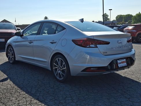 Used 2019 Hyundai Elantra Limited w/ Ultimate Package 02 FWD image 4