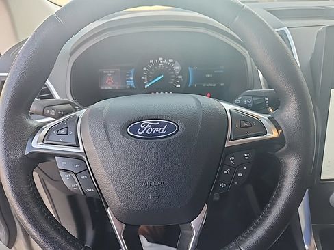 Used 2024 Ford Edge Titanium AWD/4WD image 20
