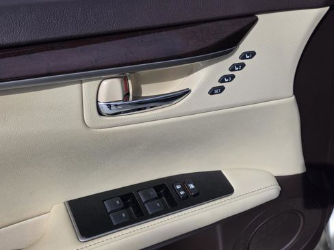 Used 2017 Lexus ES 350 image 10