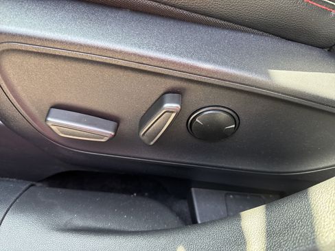 Used 2024 Ford Escape ST-Line Elite w/ Premium Technology Package image 11